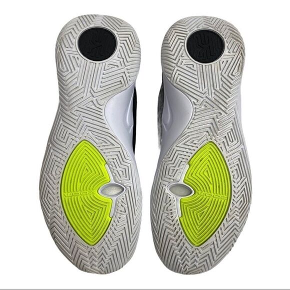 Nike Mens Kyrie 2 Flytrap Basketball Shoes Size 8 - Picture 9 of 10